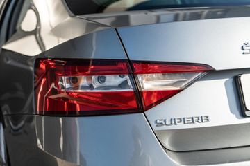 Voertuigafbeelding 15