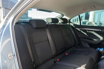 Voertuigafbeelding 36