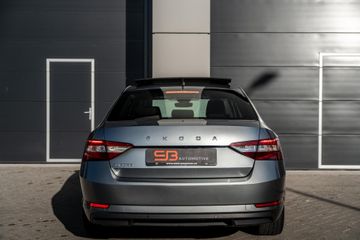 Voertuigafbeelding 8