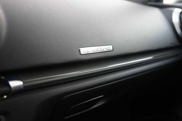 Voertuigafbeelding 31