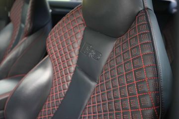 Voertuigafbeelding 36