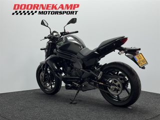 Voertuigafbeelding 10