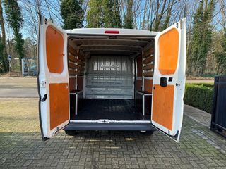 Voertuigafbeelding 6