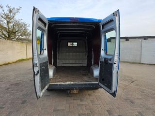 Voertuigafbeelding 12