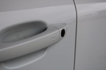 Voertuigafbeelding 9