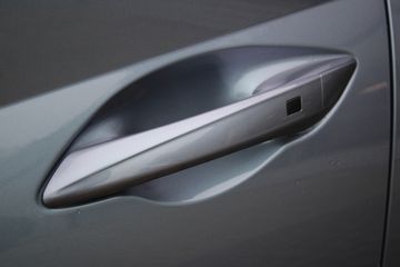 Voertuigafbeelding 8