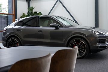 Voertuigafbeelding 6