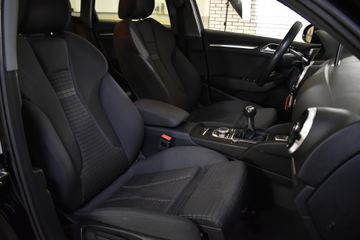 Voertuigafbeelding 16