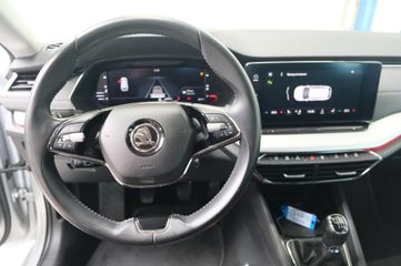 Voertuigafbeelding 12