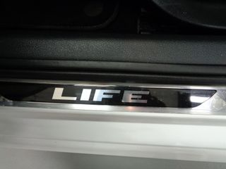 Voertuigafbeelding 3