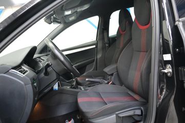 Voertuigafbeelding 12