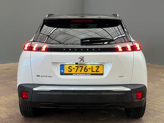 Voertuigafbeelding 8