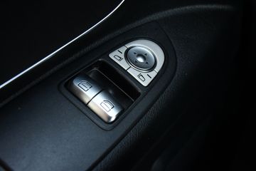 Voertuigafbeelding 28