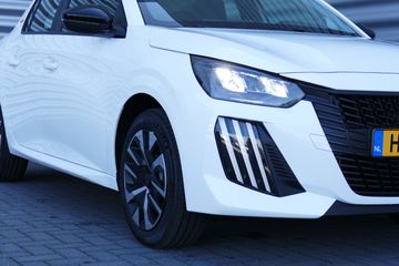 Voertuigafbeelding 13