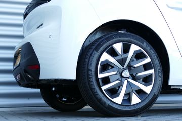 Voertuigafbeelding 9