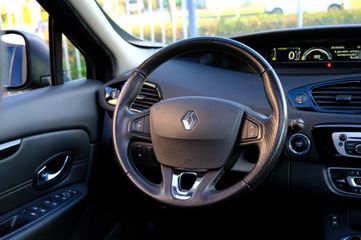 Voertuigafbeelding 5