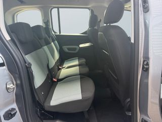 Voertuigafbeelding 11