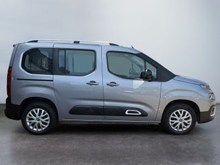 Voertuigafbeelding 6