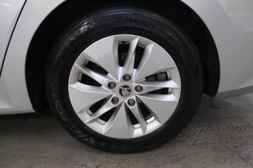 Voertuigafbeelding 24