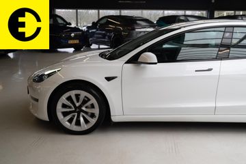 Voertuigafbeelding 16