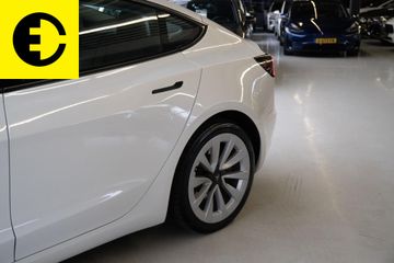 Voertuigafbeelding 35