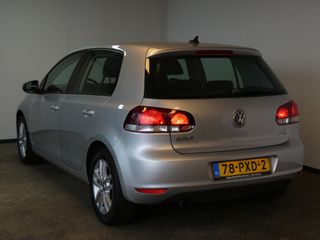 Voertuigafbeelding 6