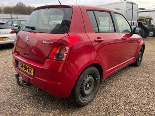 Voertuigafbeelding 3