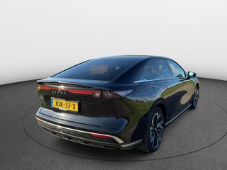 Voertuigafbeelding 3