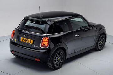 Voertuigafbeelding 12