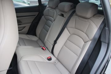 Voertuigafbeelding 32