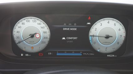 Voertuigafbeelding 16