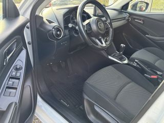 Voertuigafbeelding 6