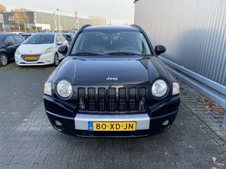 Voertuigafbeelding 6