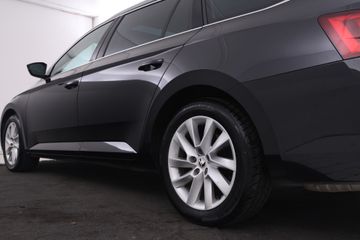 Voertuigafbeelding 11