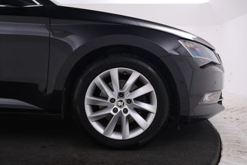 Voertuigafbeelding 6