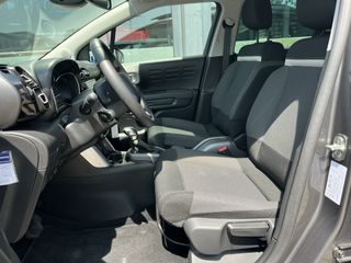 Voertuigafbeelding 7