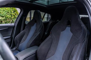 Voertuigafbeelding 9