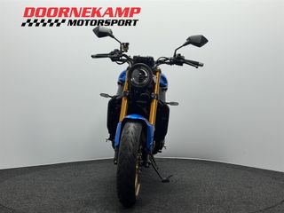 Voertuigafbeelding 4