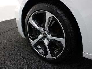 Voertuigafbeelding 10