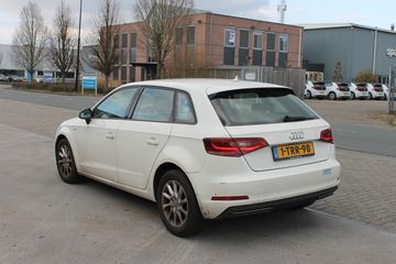 Voertuigafbeelding 2