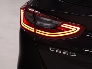 Voertuigafbeelding 19