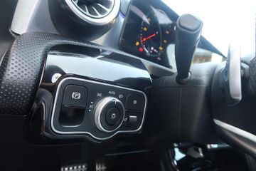 Voertuigafbeelding 30