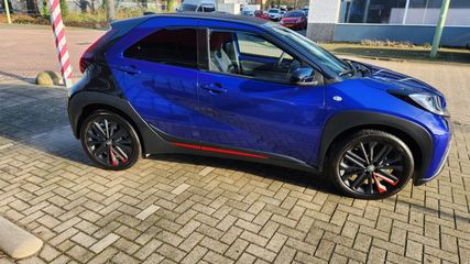 Voertuigafbeelding 8