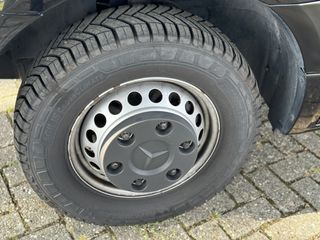 Voertuigafbeelding 11