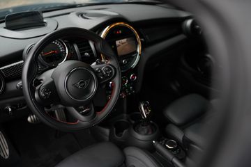 Voertuigafbeelding 13