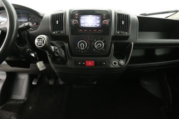 Voertuigafbeelding 12