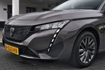 Voertuigafbeelding 4