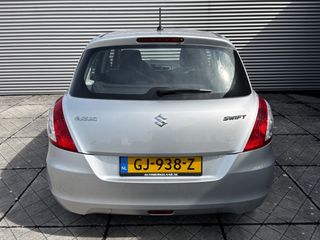 Voertuigafbeelding 6