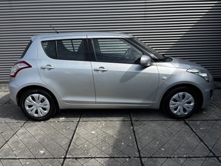 Voertuigafbeelding 8