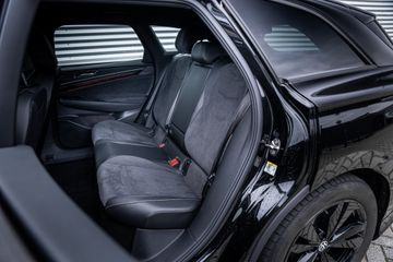 Voertuigafbeelding 9